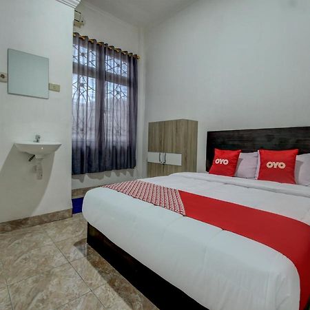 Super Oyo 90224 Palembang Residence Exterior photo