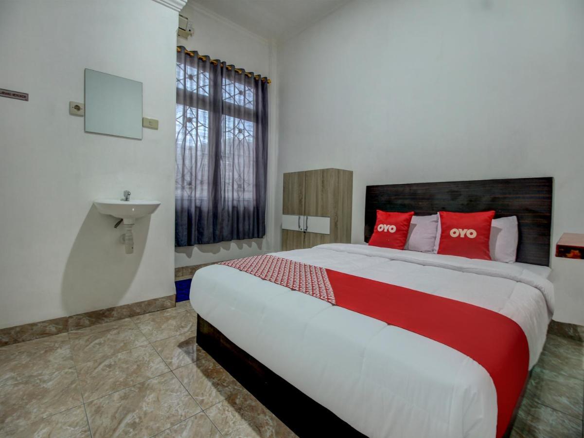 Super Oyo 90224 Palembang Residence Exterior photo