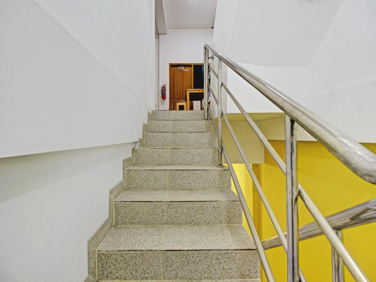 Super Oyo 90224 Palembang Residence Exterior photo